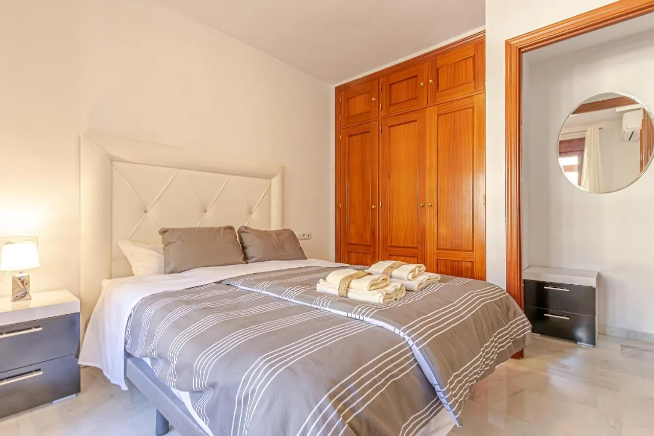 797 Holiday Rentals -Lujoso Atico Duplex En El Centro De Benalmadena Apartment