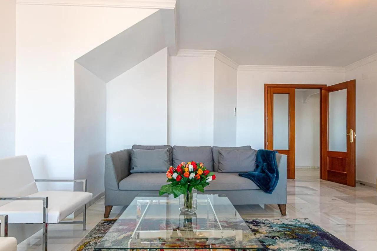 Apartment 797 Holiday Rentals -Lujoso Atico Duplex En El Centro De Benalmadena