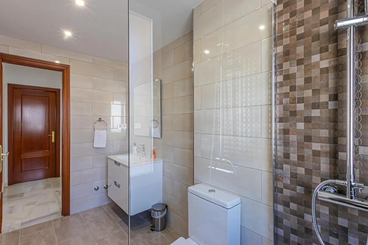 797 Holiday Rentals -Lujoso Atico Duplex En El Centro De Benalmadena 0*,